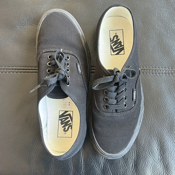 Vans Authentic Skate Shoe - Black Monochrome - Picture 4 of 5